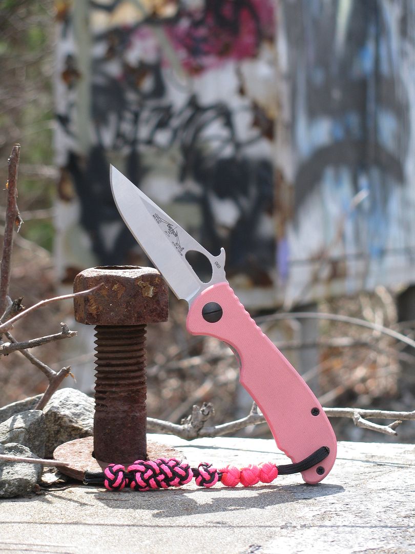 The paracord "three daughters lanyard" on a pink Emerson traveler knife Survivalist Forum